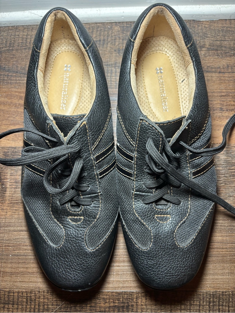 Naturalizer 7.5 Black Leather Lace-Up Comfort Oxford Shoes Women’s Casual Dress